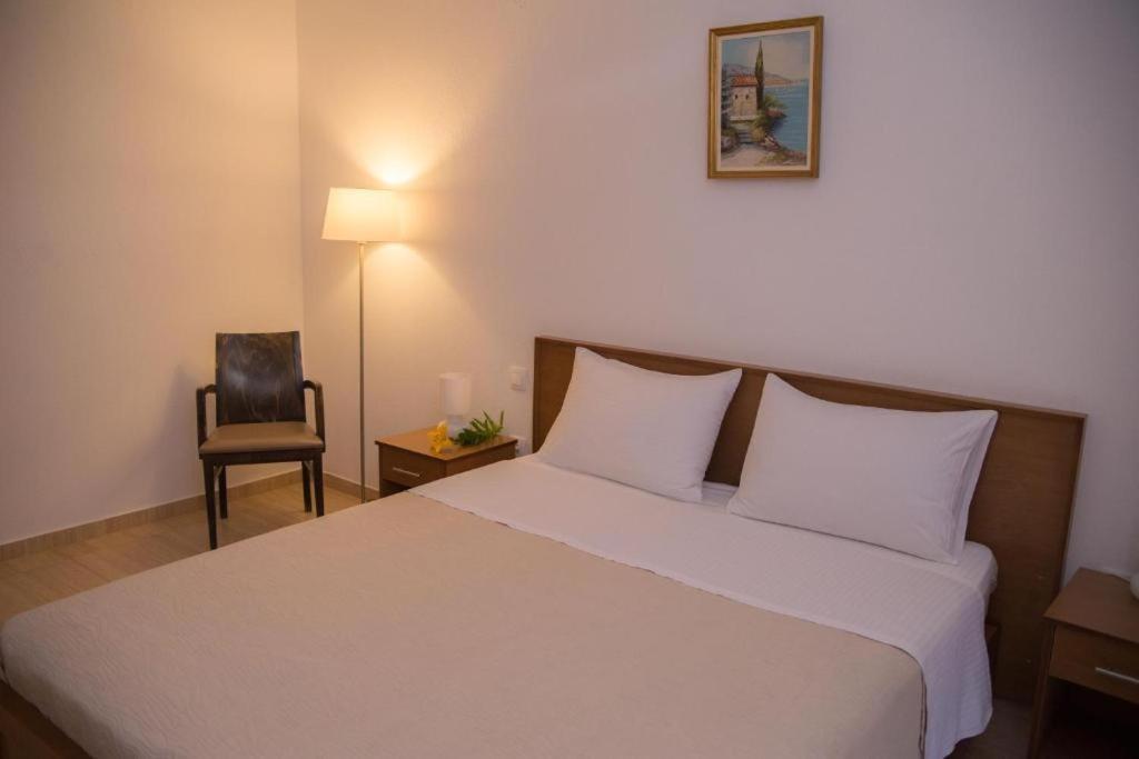 Apartment Star Paradise Néos Marmarás